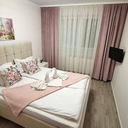 Alice Apartment 阿拉德 外观 照片