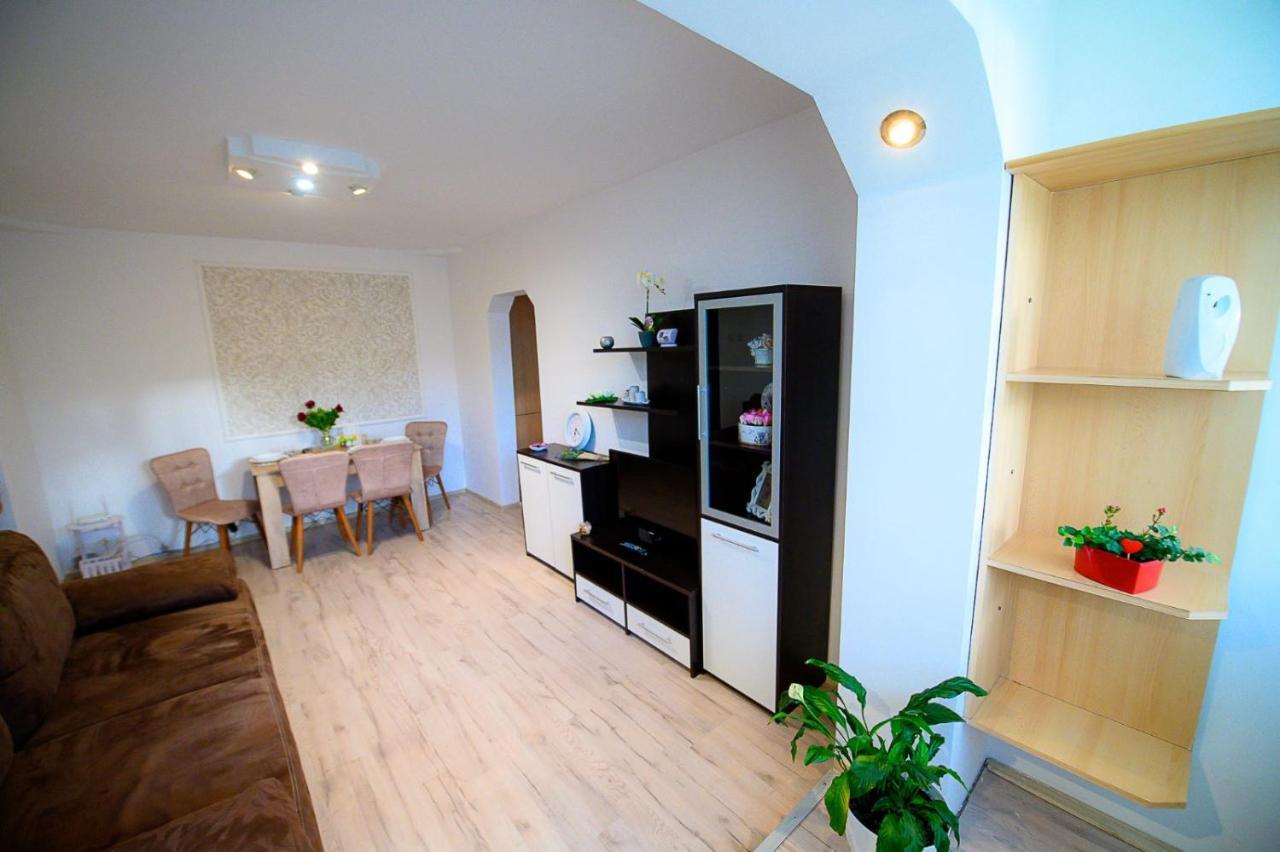 Alice Apartment 阿拉德 外观 照片