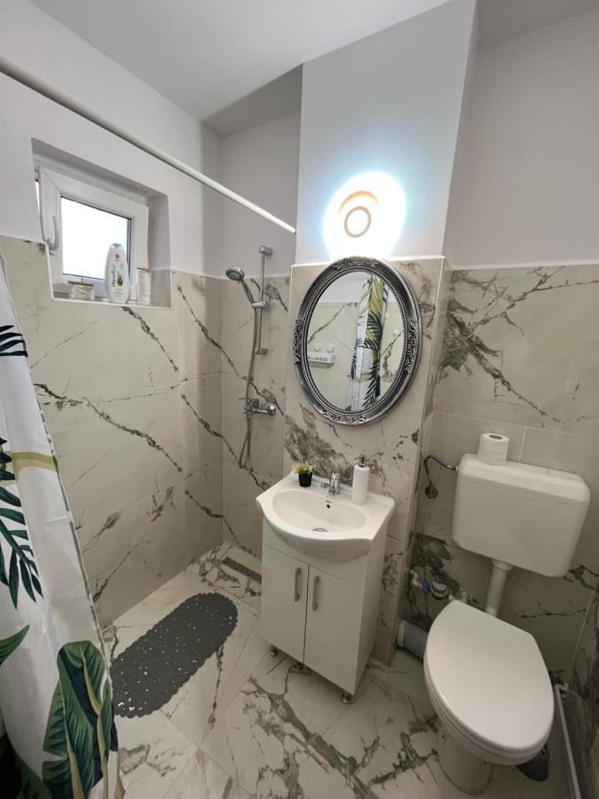 Alice Apartment 阿拉德 外观 照片